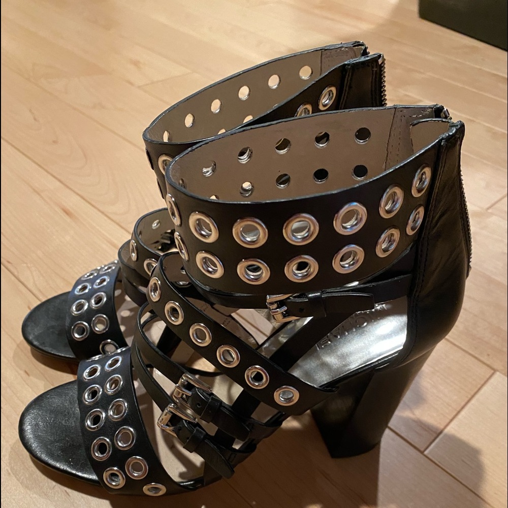 Michael Kors black high heeled shoes sz 9